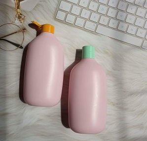 500 مل زجاجة مكيف الشعر PET مضخة مستحضرات التجميل الوردي الضغط على زجاجة بلاستيكية